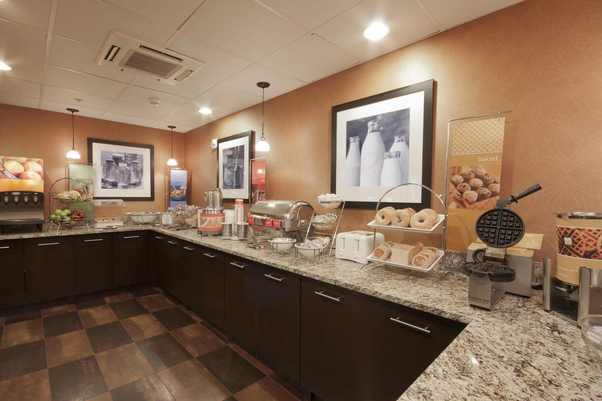 Hampton Inn Binghamton/Johnson City Exteriör bild
